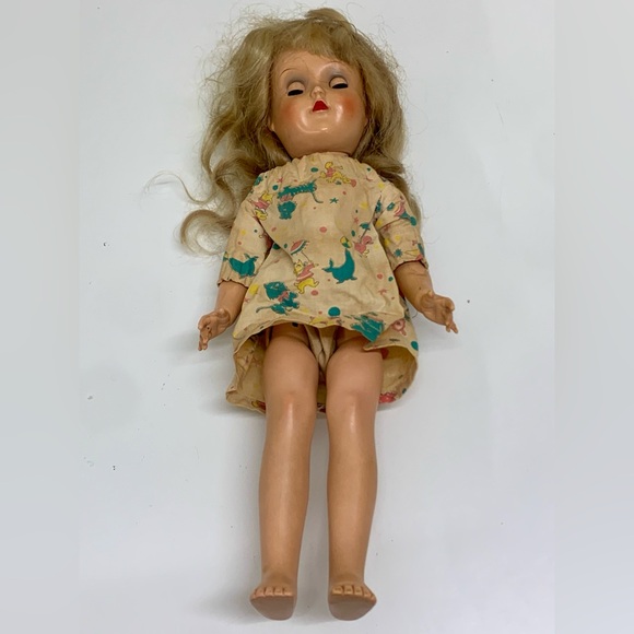 Early 1950s Antique Jointed Little Girl Walker Doll - Picture 14 of 14